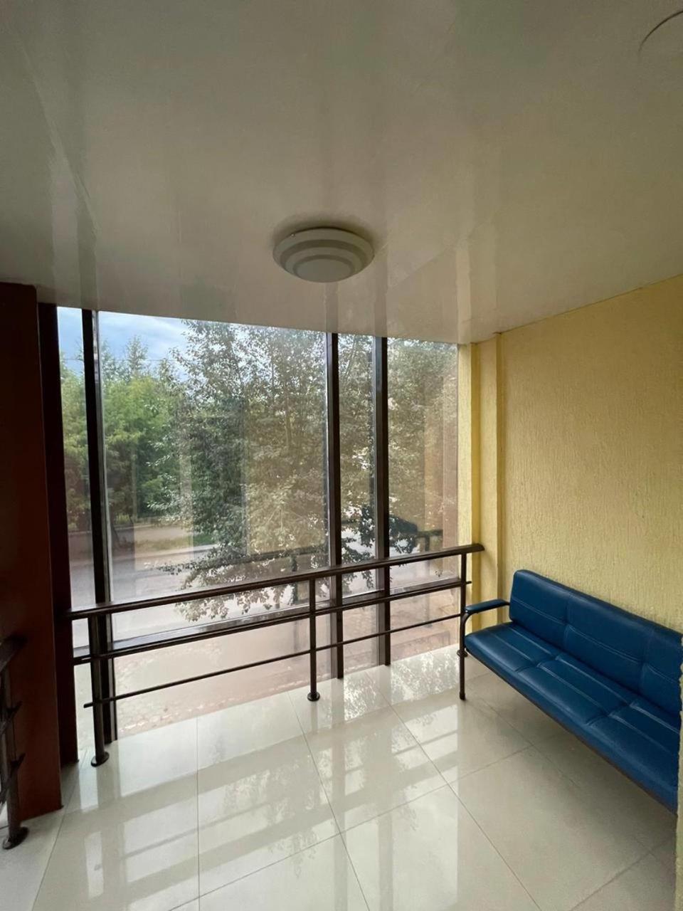 Shanyrak Hotel Temirtau Esterno foto