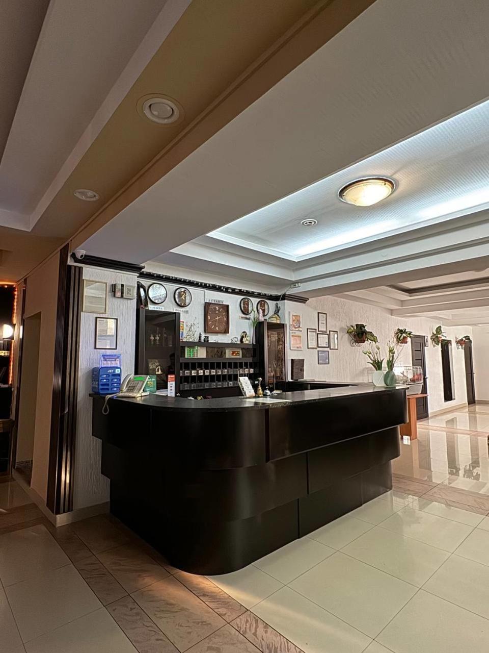Shanyrak Hotel Temirtau Esterno foto