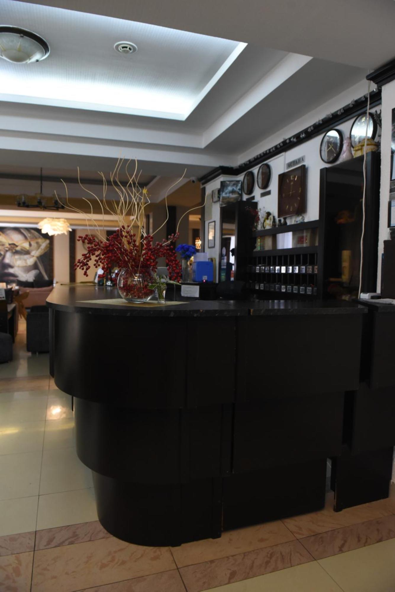 Shanyrak Hotel Temirtau Esterno foto