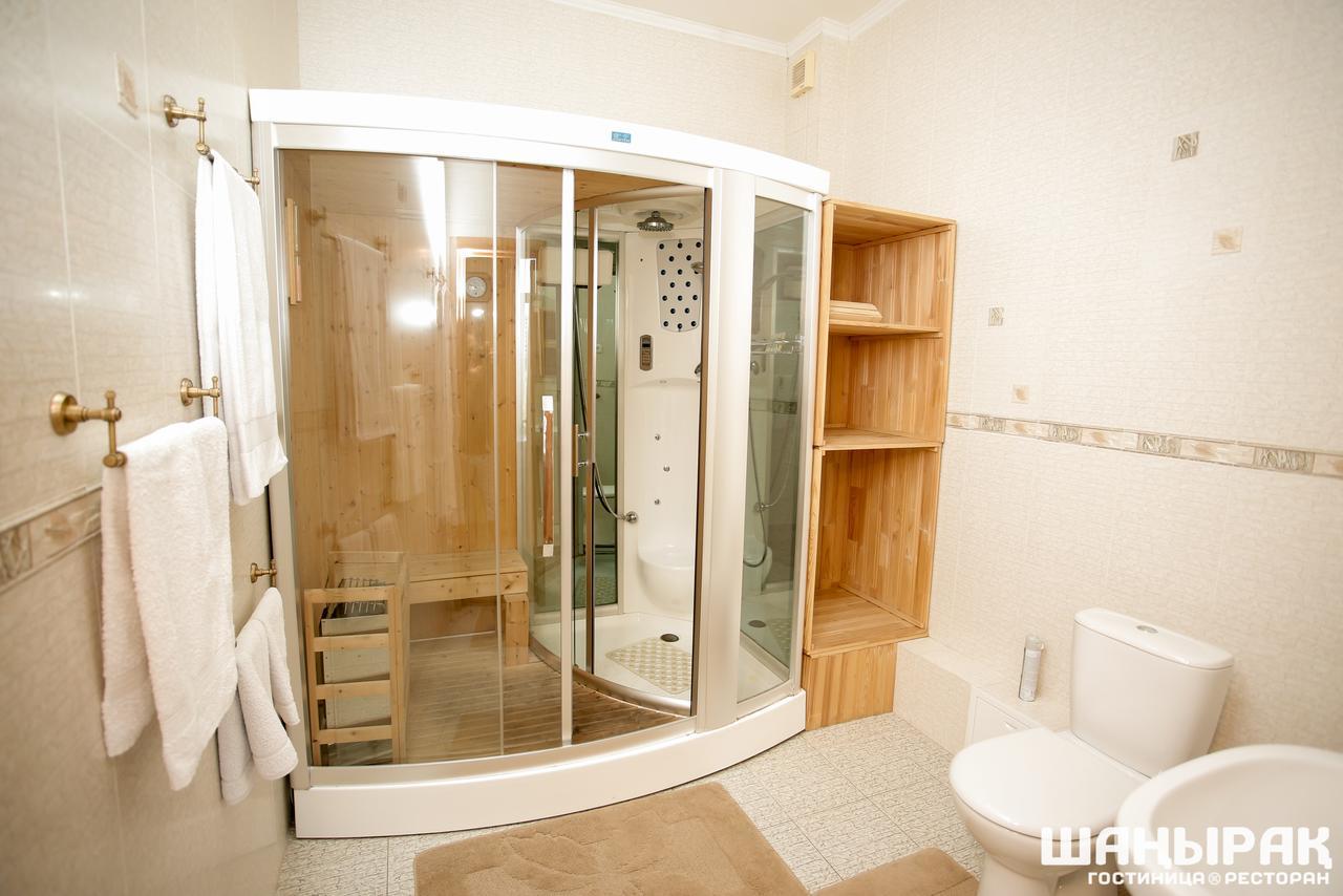 Shanyrak Hotel Temirtau Esterno foto